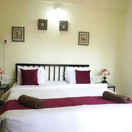 Four Seasons Guesthouse